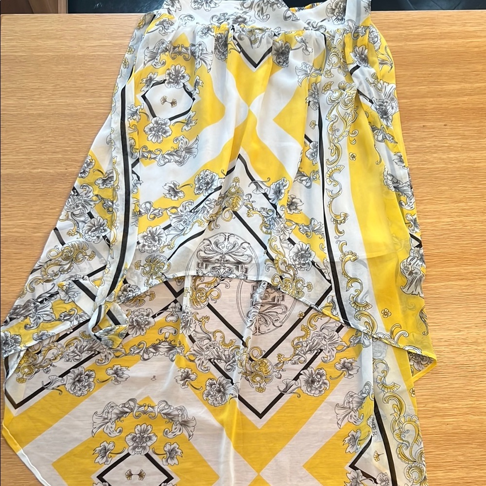 Yellow and White Patterned Women's hi-lo Skirt size M